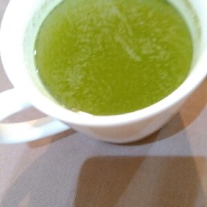 緑茶で豆乳ラテ